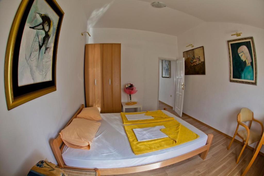 Apartment Bonus Budva