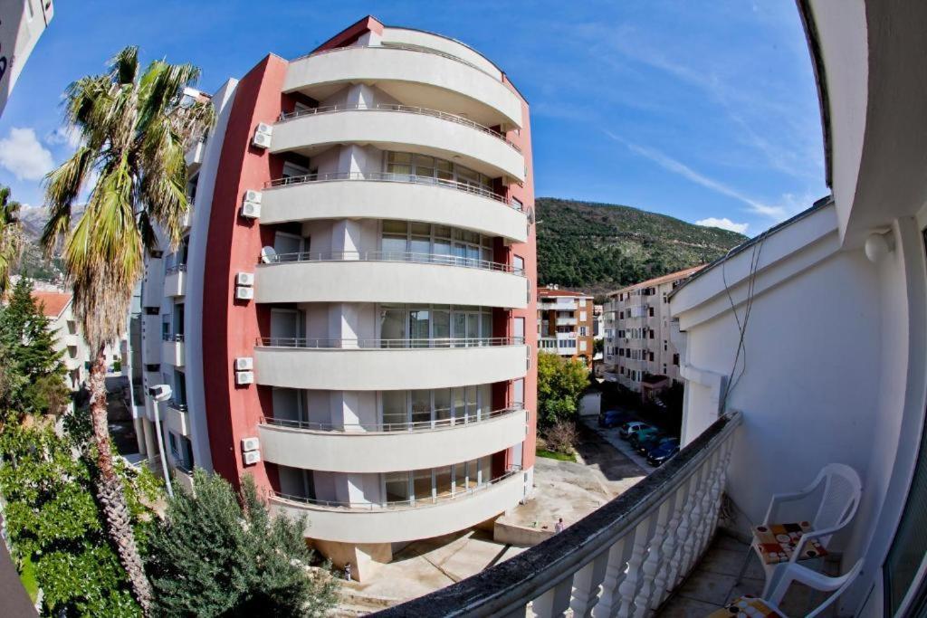Bonus Apartment Budva